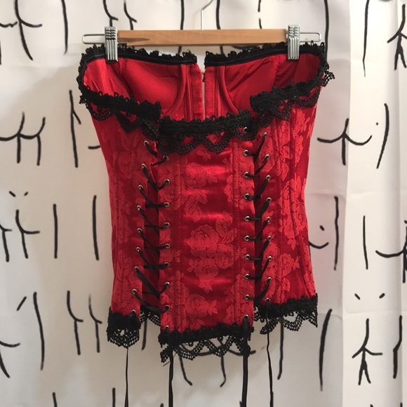 Coquette - L - Picture 2 of 3